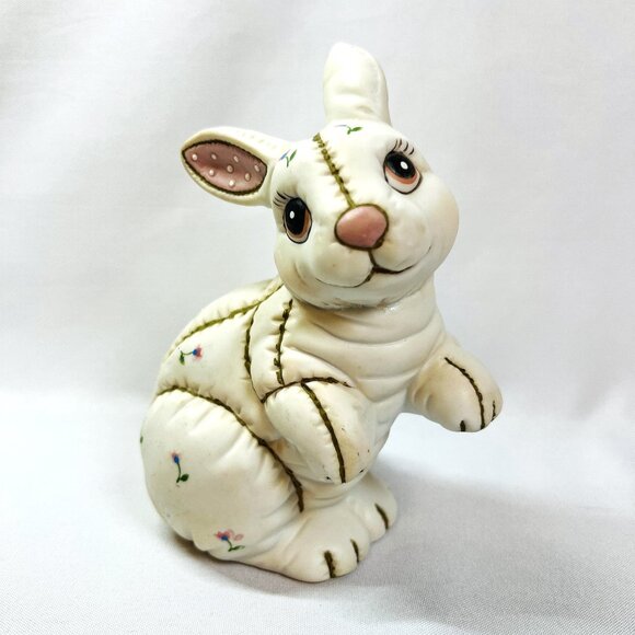 Lefton 1987 Quilted Sitting Rabbit Porcelain Figurine Vintage Bunny 6 ¼” - Picture 1 of 9